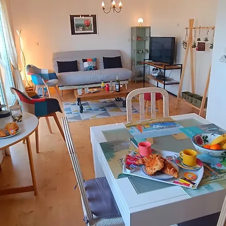 شقة A 8 Min A Pieds De La Plage, Du Centre Et Du Brittany Ferries *