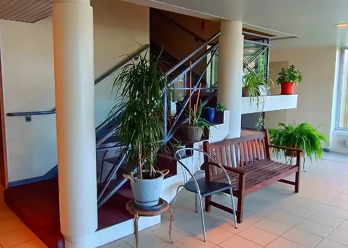 A 8 Min A Pieds De La Plage, Du Centre Et Du Brittany Ferries Ouistreham