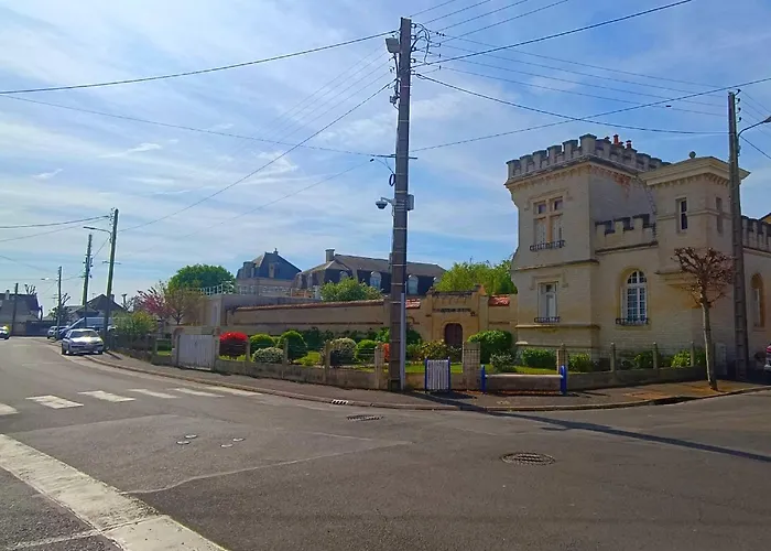 A 8 Min A Pieds De La Plage, Du Centre Et Du Brittany Ferries Ouistreham