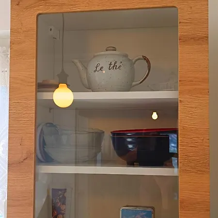 A 8 Min A Pieds De La Plage, Du Centre Et Du Brittany Ferries Appartement *