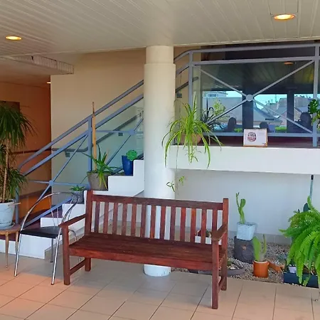 A 8 Min A Pieds De La Plage, Du Centre Et Du Brittany Ferries Appartement *