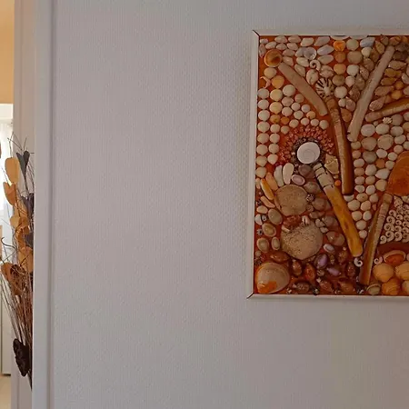 A 8 Min A Pieds De La Plage, Du Centre Et Du Brittany Ferries Ouistreham