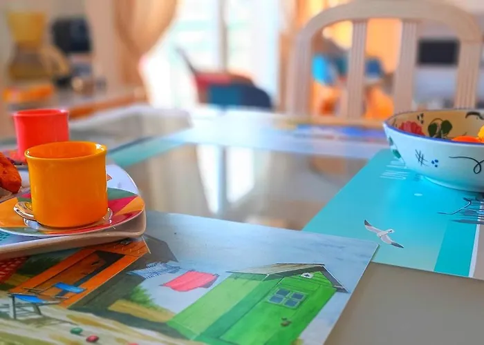 A 8 Min A Pieds De La Plage, Du Centre Et Du Brittany Ferries Apartment