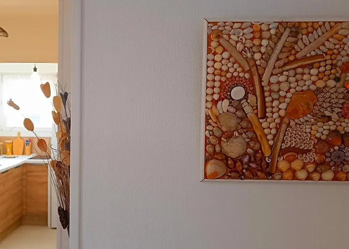 A 8 Min A Pieds De La Plage, Du Centre Et Du Brittany Ferries Ouistreham