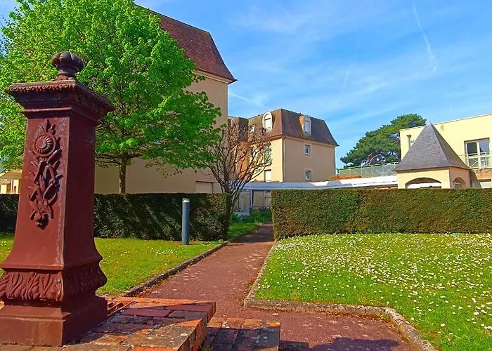 A 8 Min A Pieds De La Plage, Du Centre Et Du Brittany Ferries Apartment